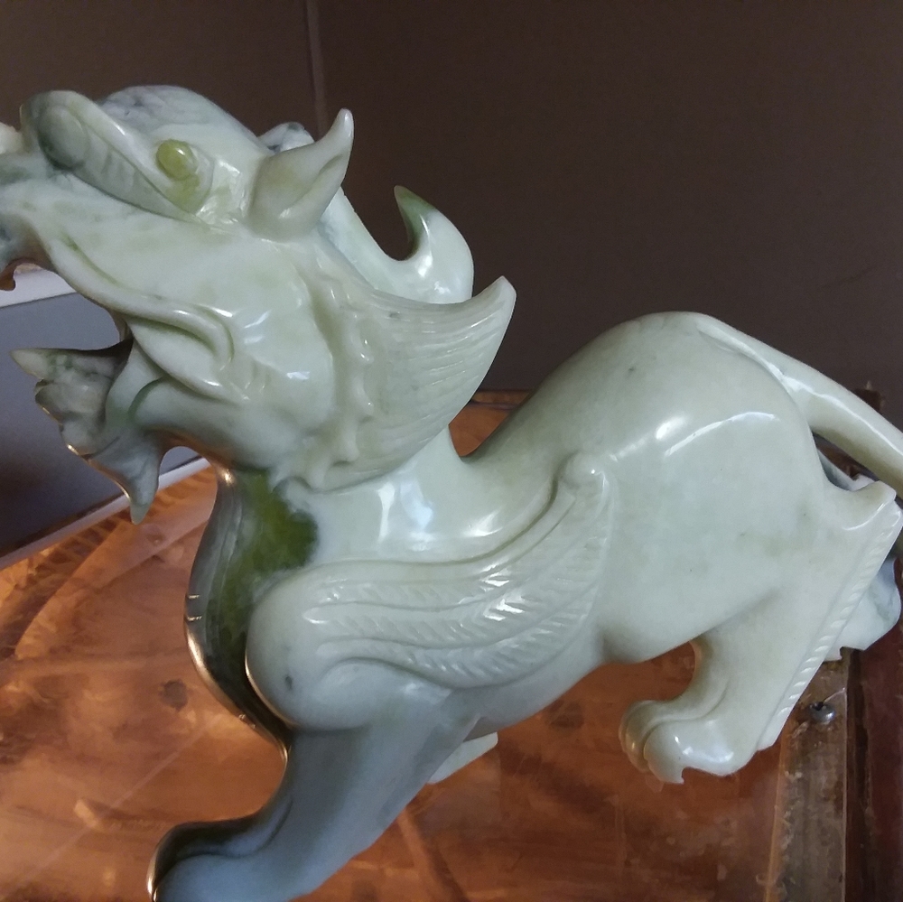 Jadeite dragons